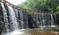 成都峨眉山乐山大佛 都江堰熊猫基地5日游